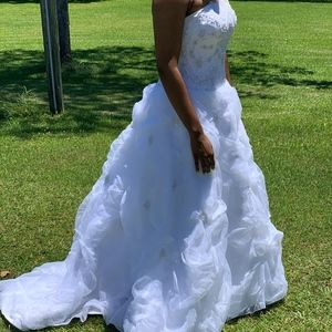 David's Bridal Wedding Dress